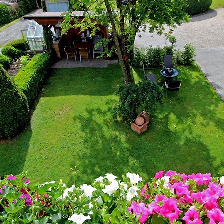 Gastehaus Winkler Hotel Karres Ngoại thất bức ảnh