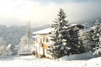 Gastehaus Winkler Hotel Karres Ngoại thất bức ảnh
