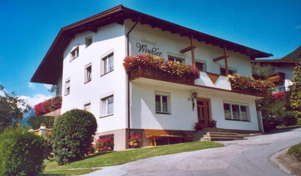 Gastehaus Winkler Hotel Karres Ngoại thất bức ảnh